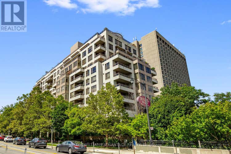 904 - 2662 BLOOR STREET W