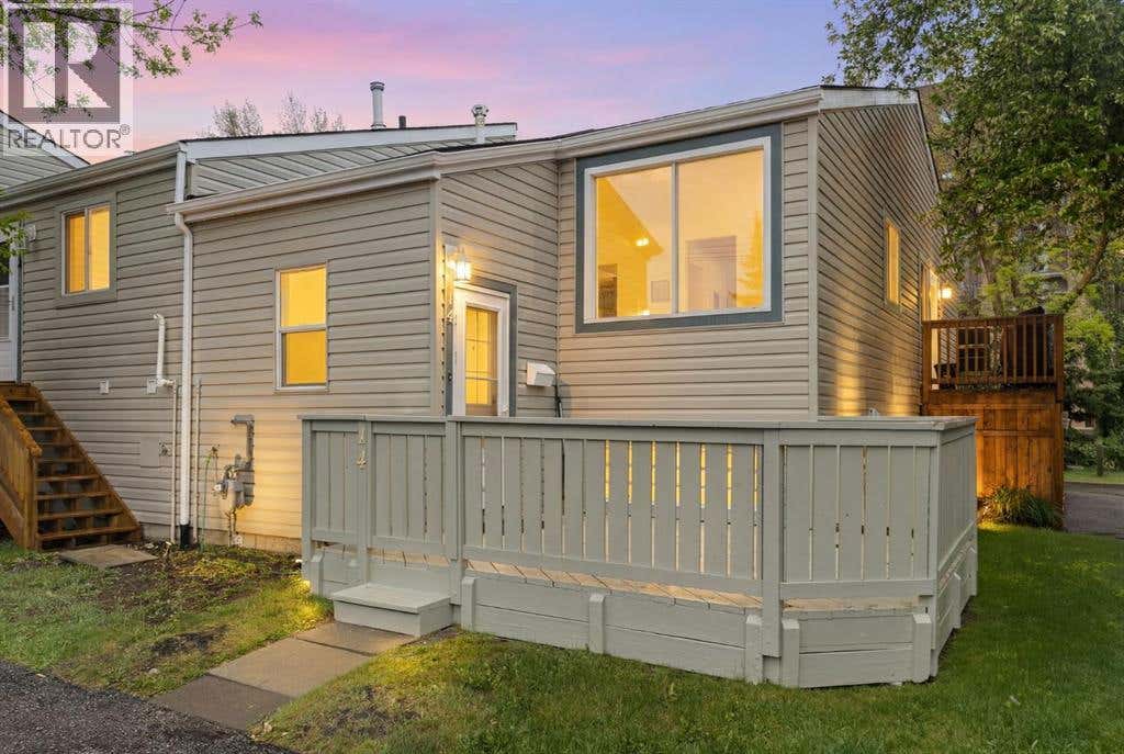 14, 8544 48 AVENUE NW, CALGARY, AB T3B2A6 - Image 45396b2e908f4a04dae704e3803cfbb9e1d559f7