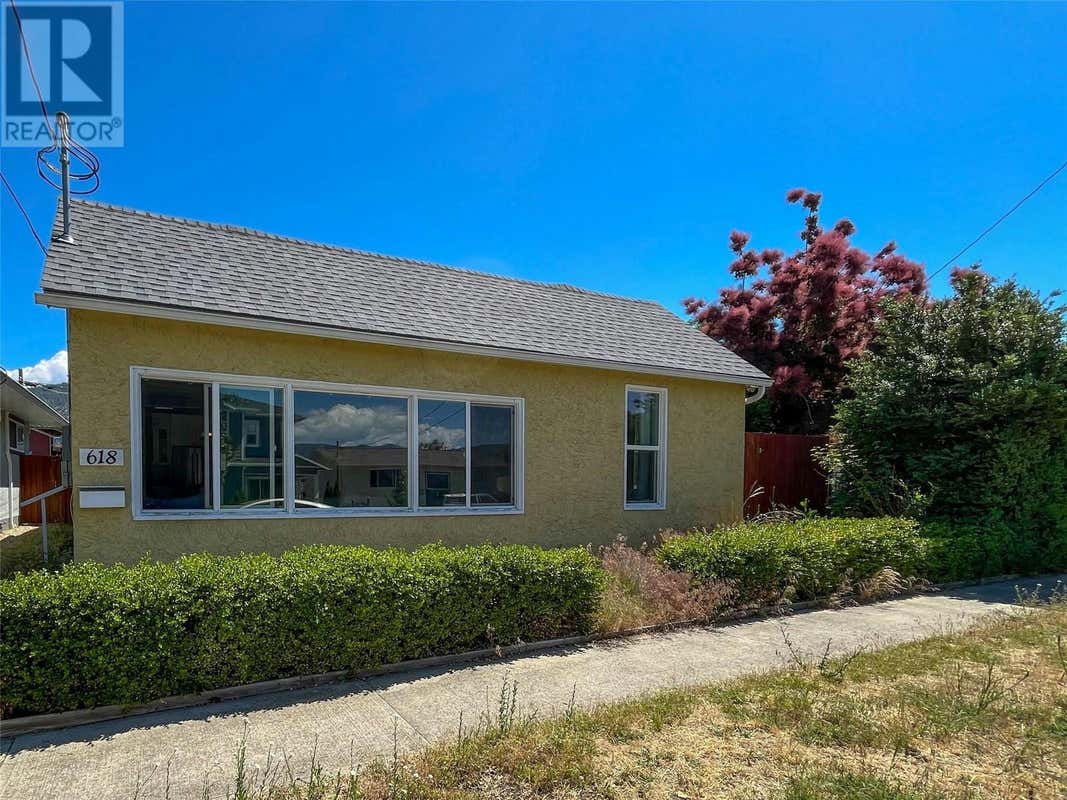 618 Papineau Street, Penticton, BC V2A4X7 House For Sale RE/MAX