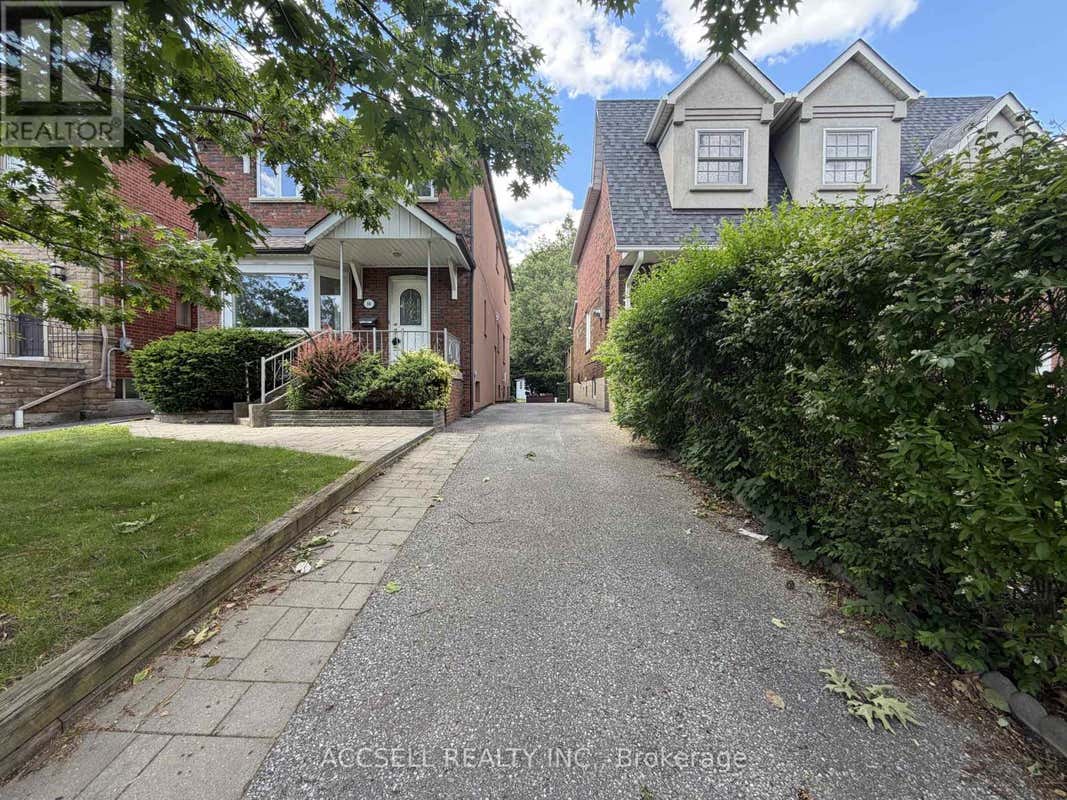 64 PARKLEA DRIVE