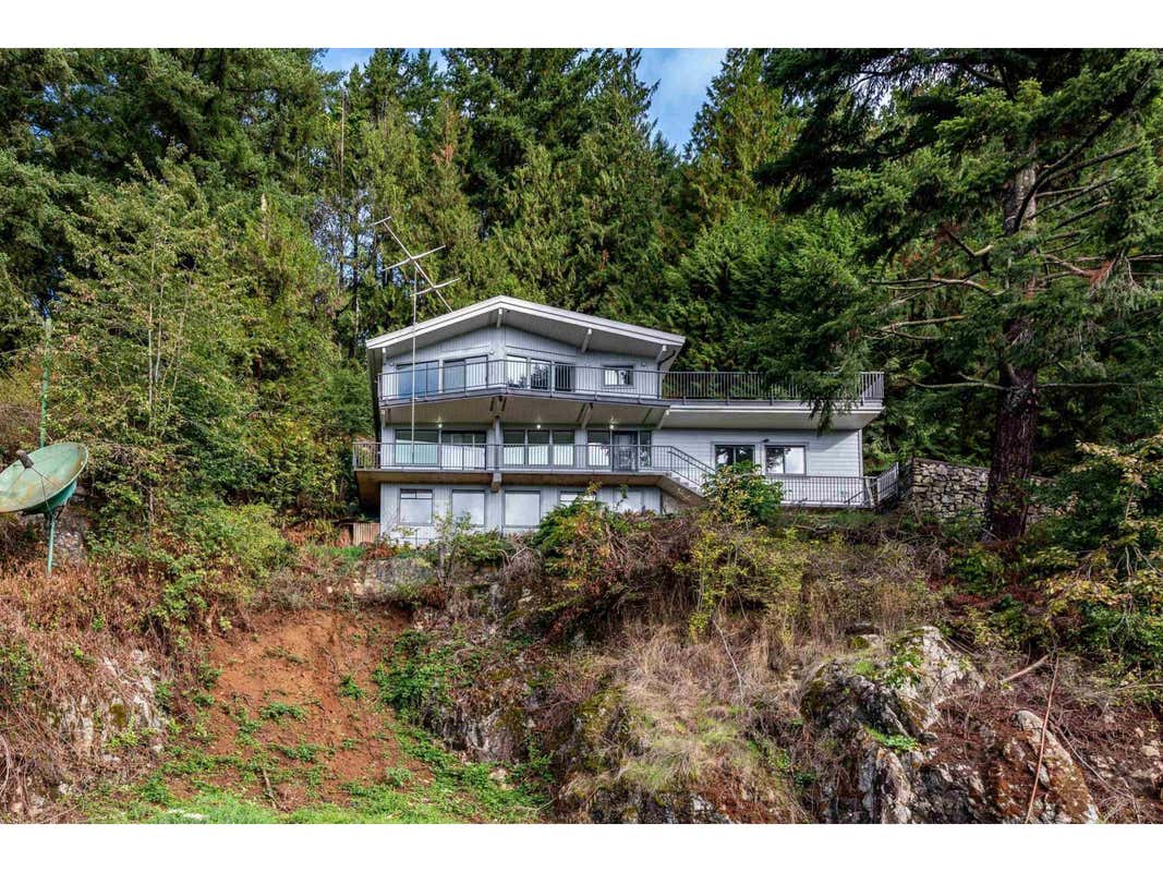 47005 YALE ROAD, LITTLE MOUNTAIN