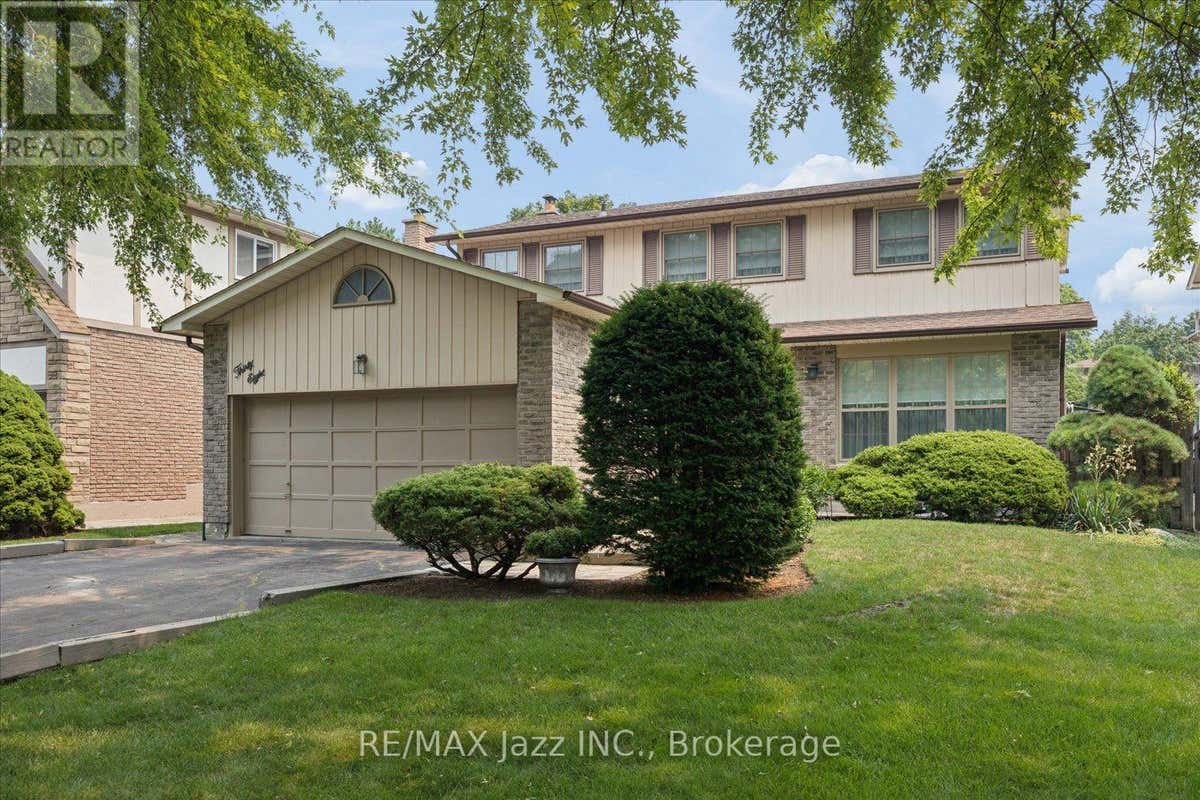 38 TRINITY CRESCENT