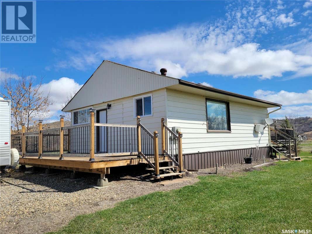 33 Larocque ESTATES, Katepwa Beach, SK S0G2Y0 House For Sale RE/MAX