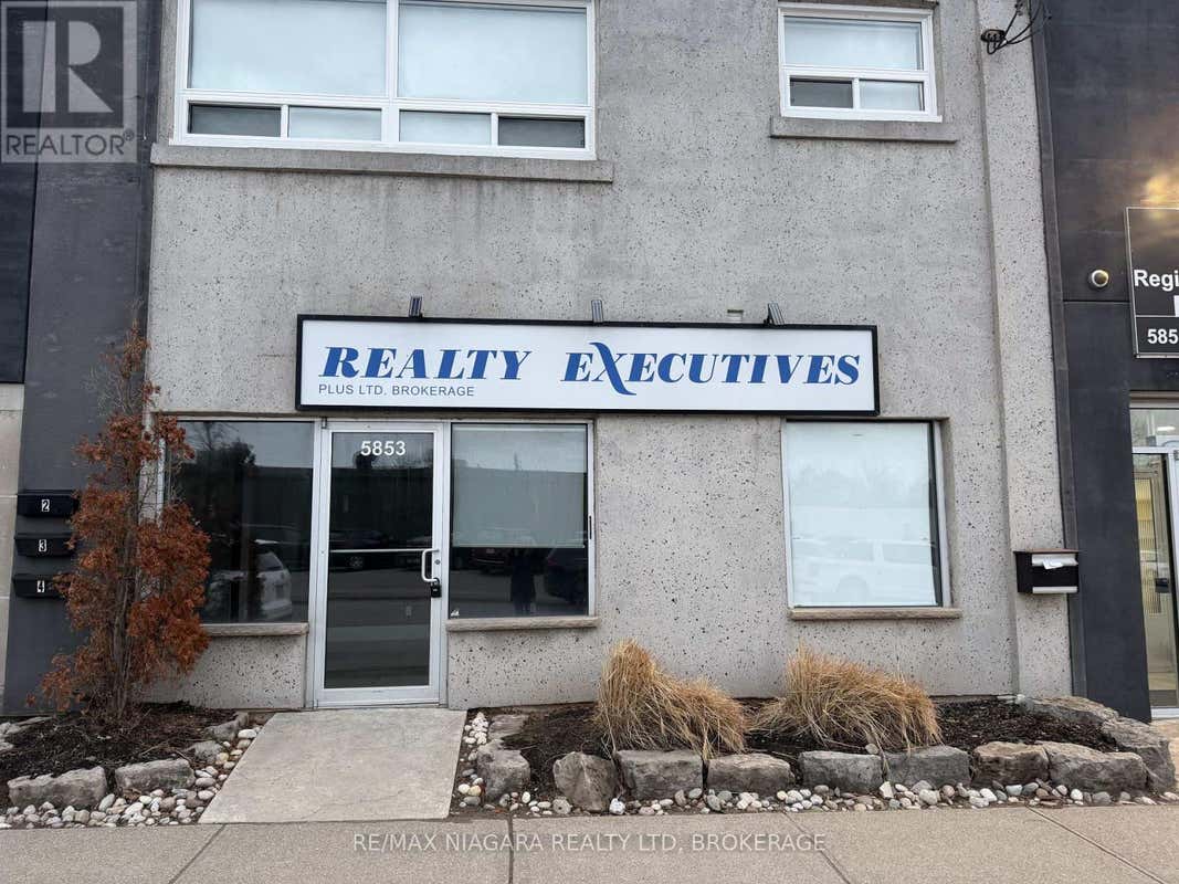 1 - 5853 ROYAL MANOR DRIVE