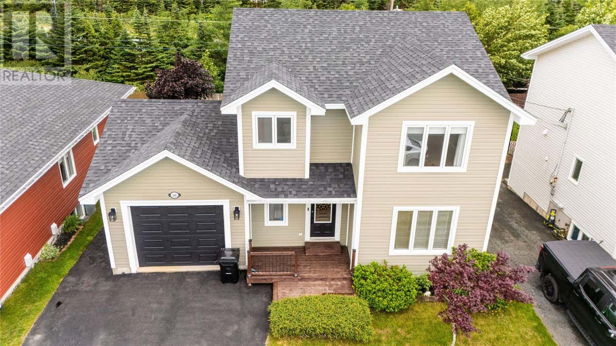 36 BAYBERRY PLACE
