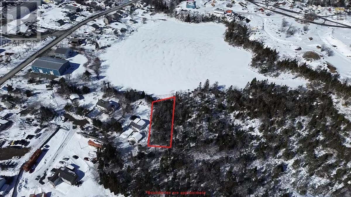 4 WEAVERS NORTH LAKE