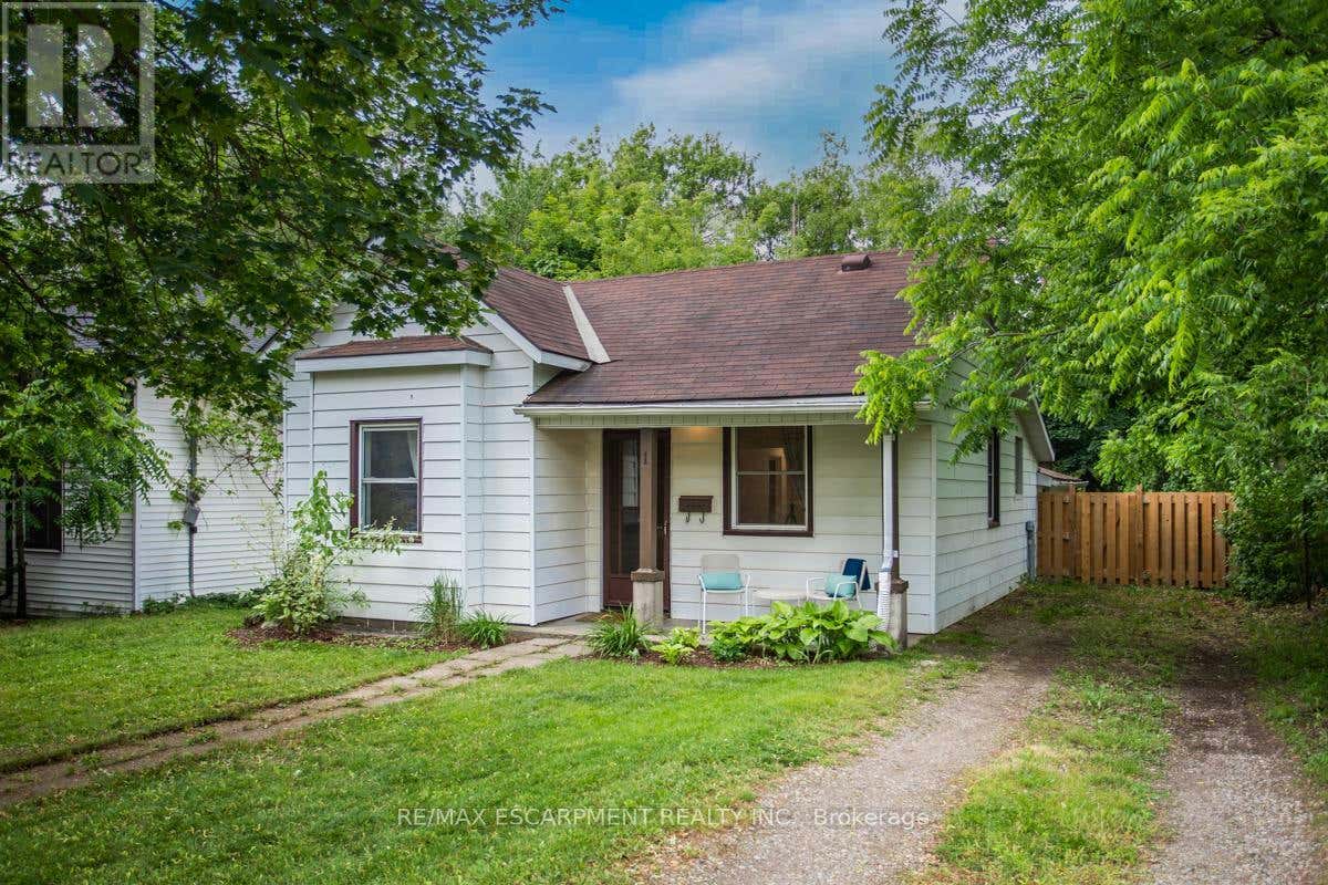 1 GLASGOW STREET S, Guelph (Central West), ON N1H4T4 Home For Rent RE