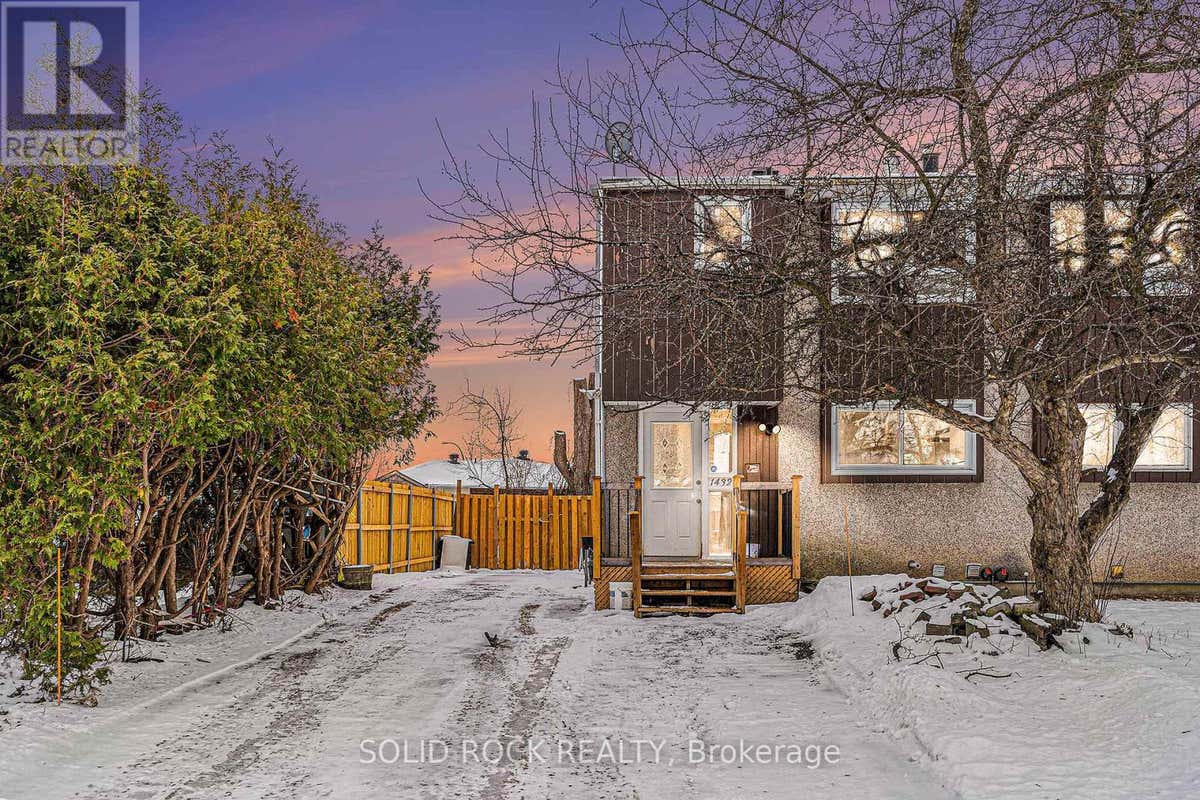 1432 Leigh Cres