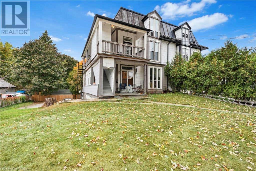 374 KING Street W, Brockville, ON K6V3S6 Duplex For Sale RE/MAX