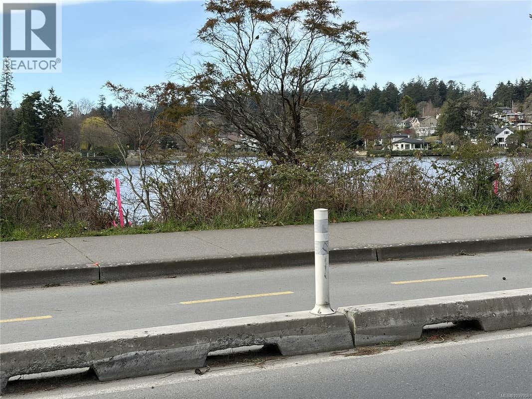 LOT 3-A GORGE RD W