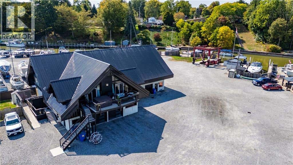15 JAYLIN CRESCENT