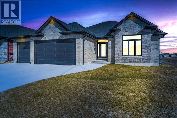 3566 PAUL CRESCENT