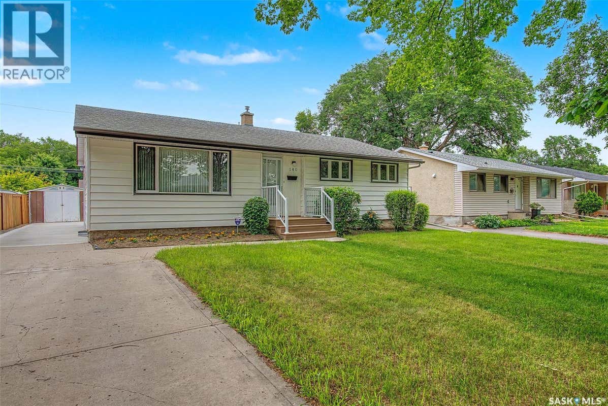 140 MCDOUGALL CRESCENT