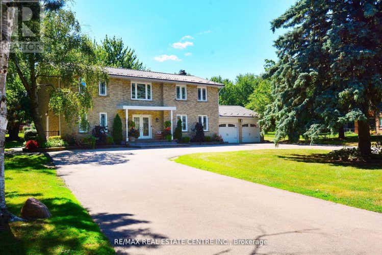 17 CRESCENT HILL DRIVE S