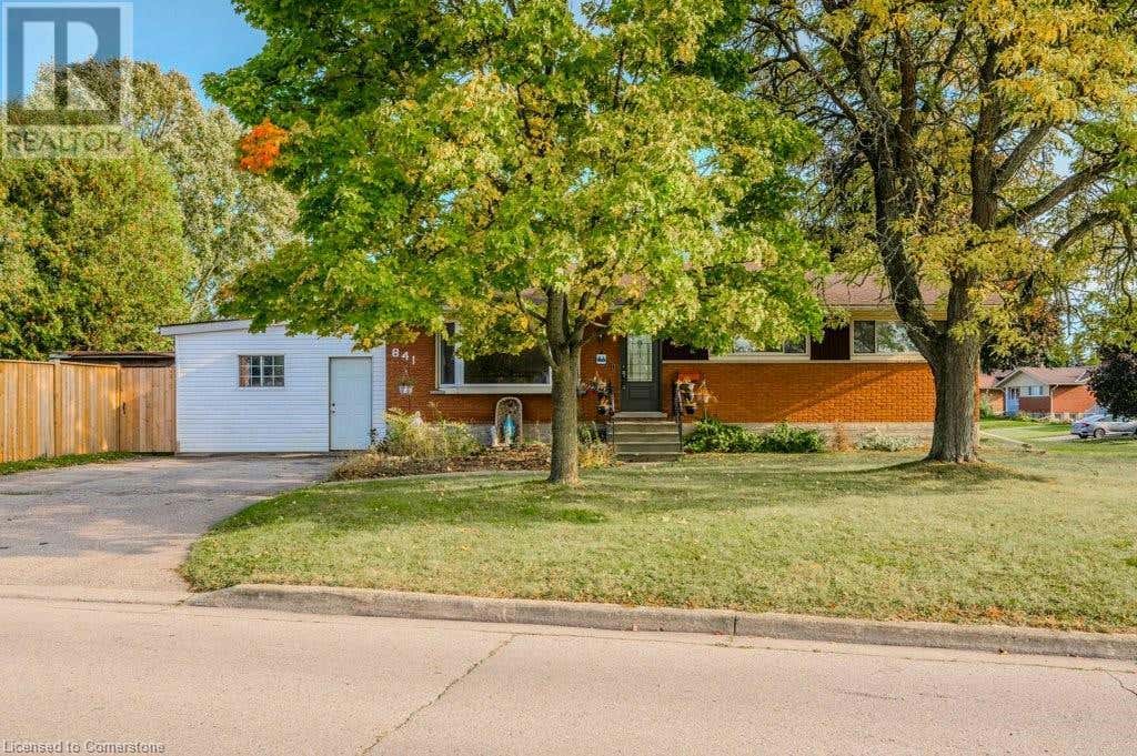 841 WESTMINSTER Drive S, Cambridge, ON N3H1V4 House For Sale RE/MAX