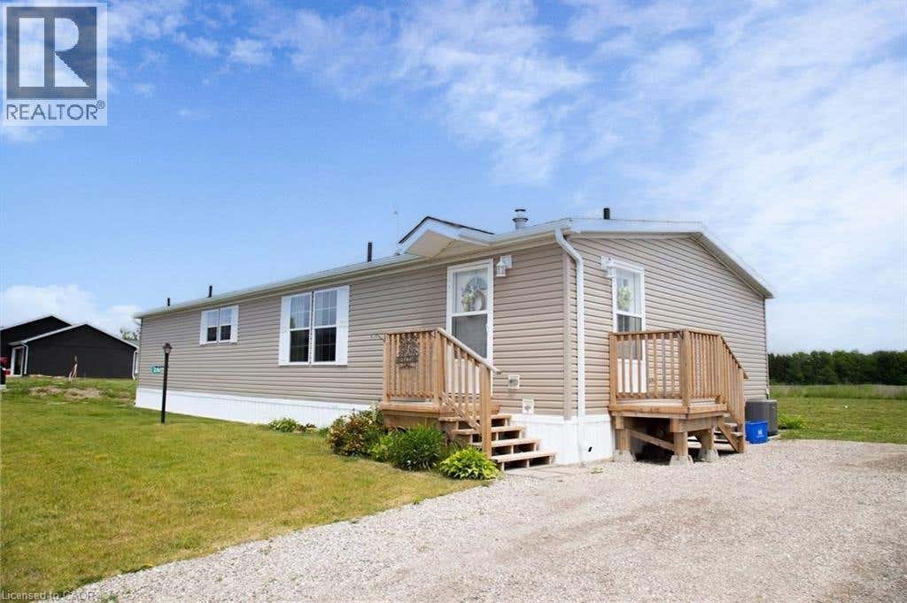 26 HICKORY HOLLOW