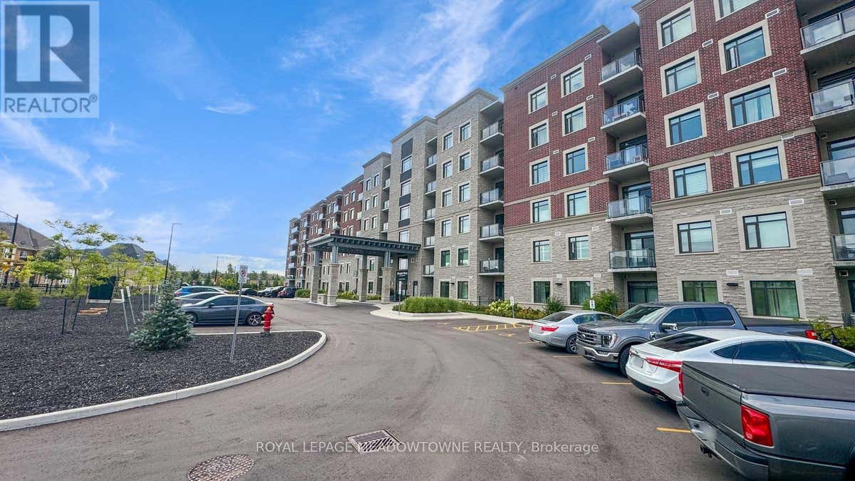 213 - 830 MEGSON TERRACE