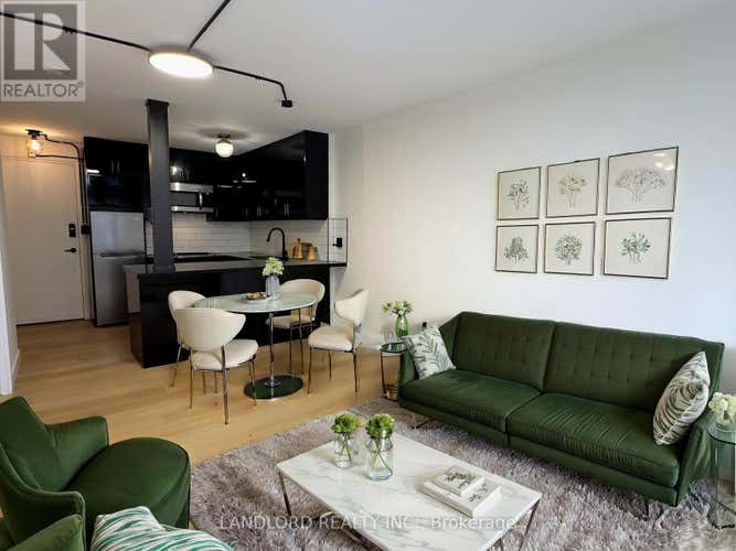 308 - 420 EGLINTON AVENUE E