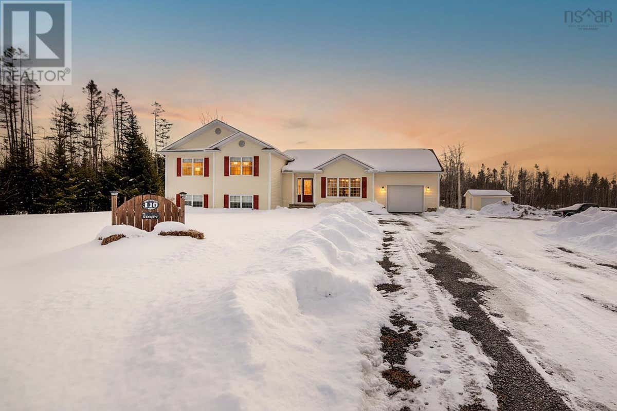 110 RIDGE WOOD COURT