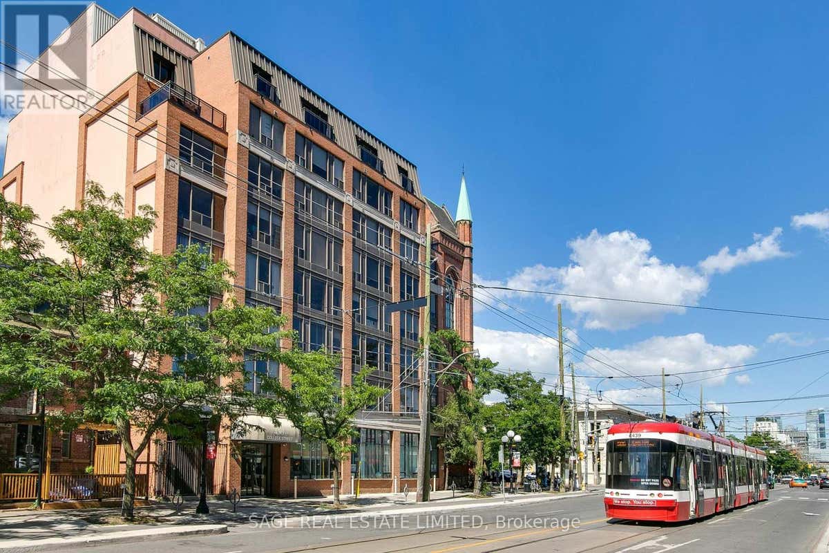 801 - 456 COLLEGE STREET