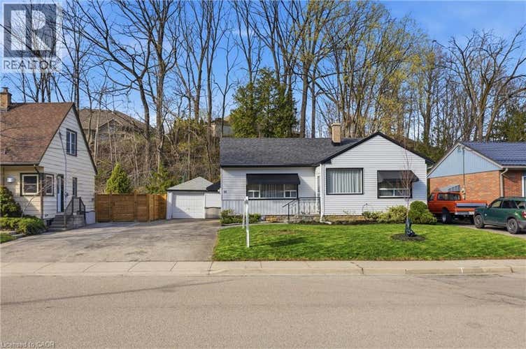 37 CENTRAL PARK Avenue