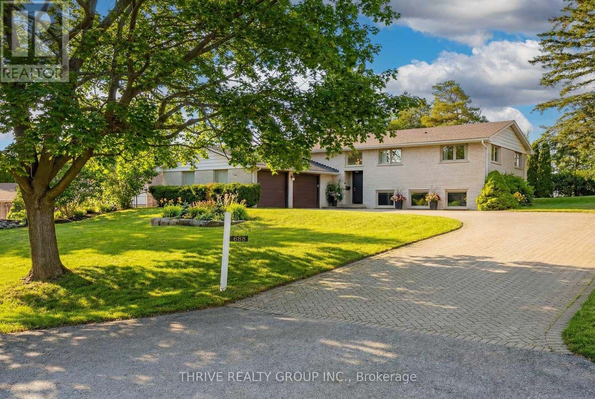 688 WESTMOUNT HILL DRIVE