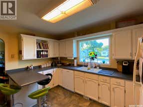 158 Broadway STREET W