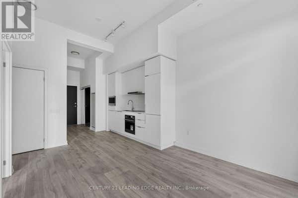 N908 - 7 GOLDEN LION HEIGHTS, TORONTO (NEWTONBROOK EAST), ON M2M