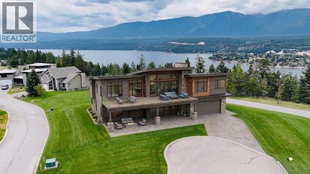 640 UPPER LAKEVIEW ROAD UNIT# 5