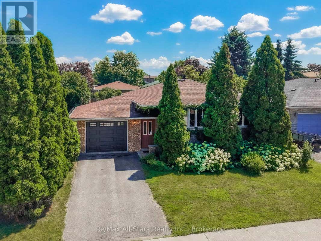 25 MADILL CRESCENT