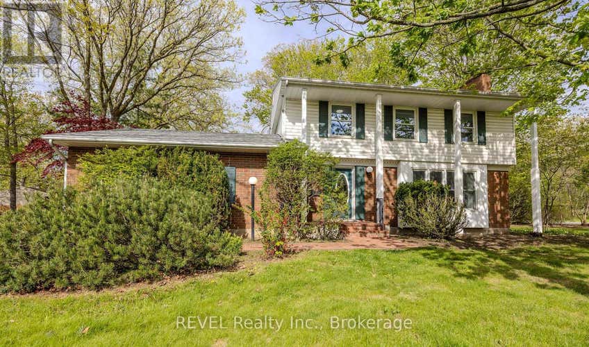 19 WOODINGTON CRESCENT