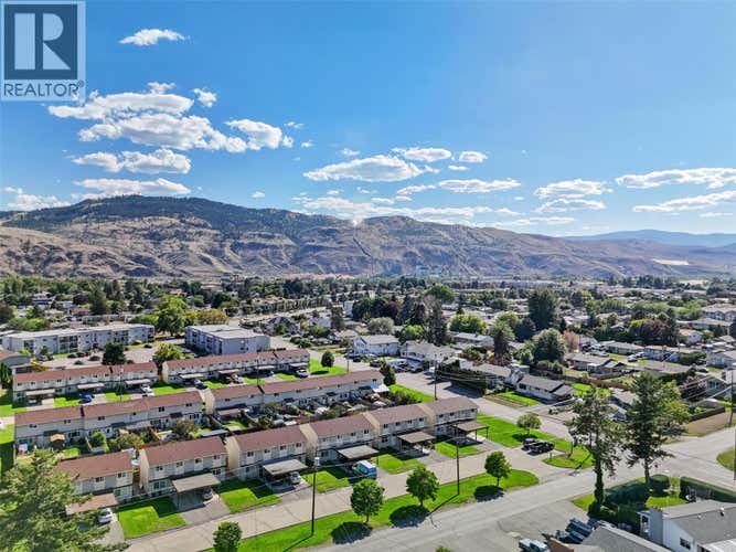 1697 Greenfield Avenue Unit# 4