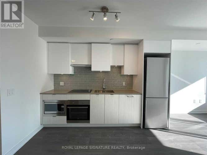 3605 - 195 REDPATH AVENUE