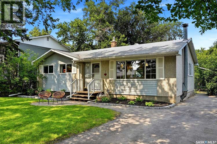 3 Woodlawn PLACE
