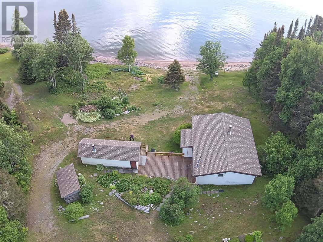 229 LAKESHORE RD