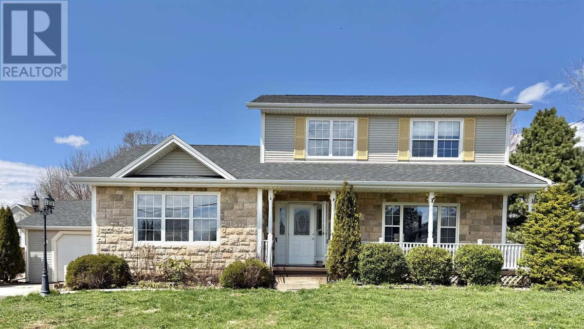 6 ASH DRIVE