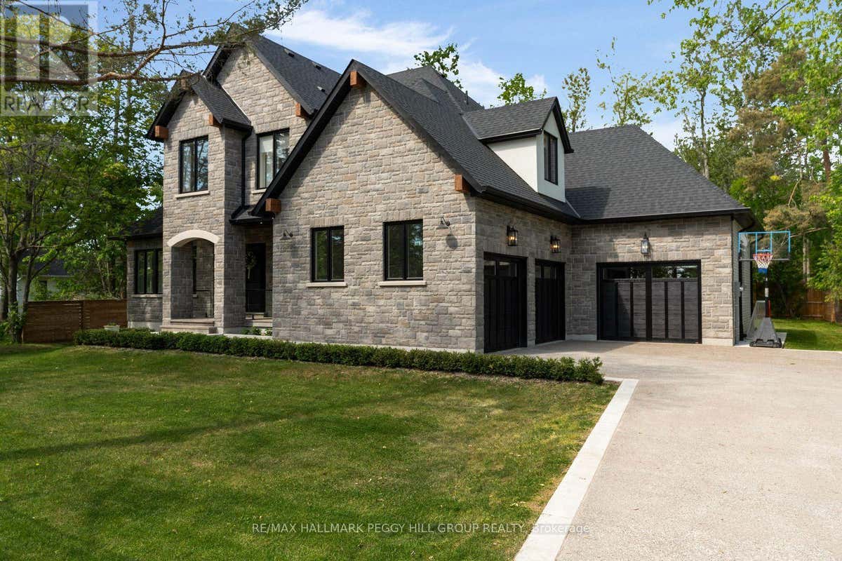 2338 BUCHANAN STREET