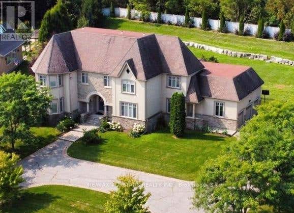 70 RICHARD LOVAT COURT