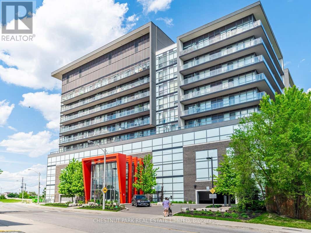 613 - 15 JAMES FINLAY WAY