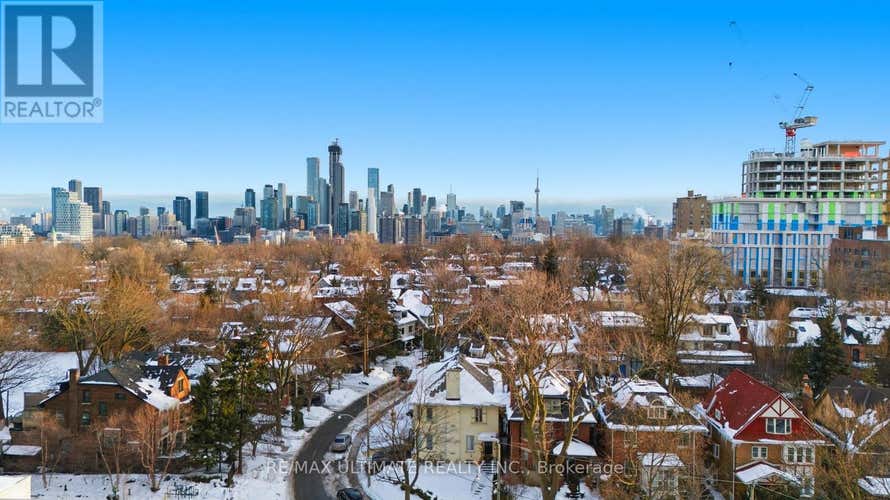 811 - 111 ST CLAIR AVENUE W