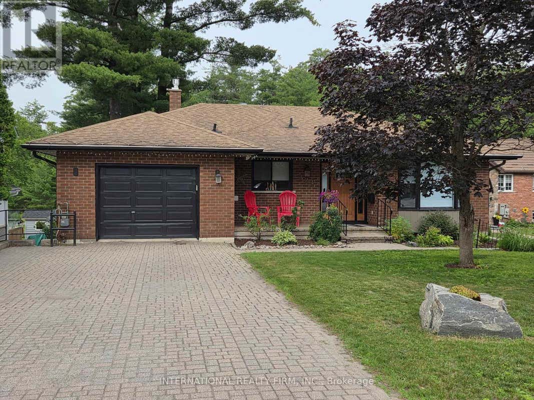 324 BETHUNE DRIVE N