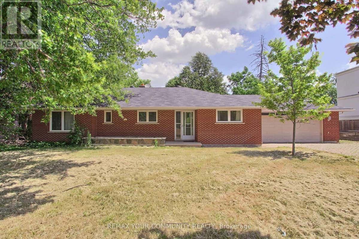 9947 WOODBINE AVENUE