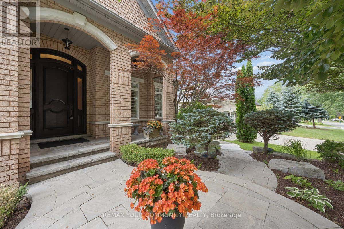 123 LAURENTIAN BOULEVARD