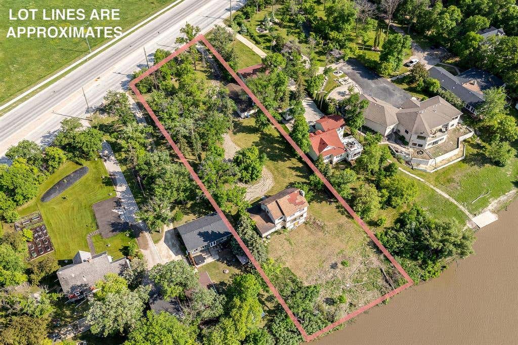 2328 HENDERSON HIGHWAY