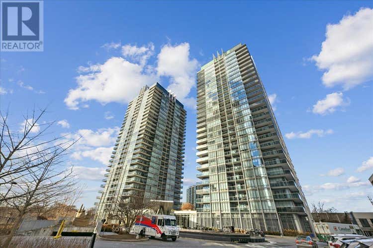 915 - 90 PARK LAWN ROAD