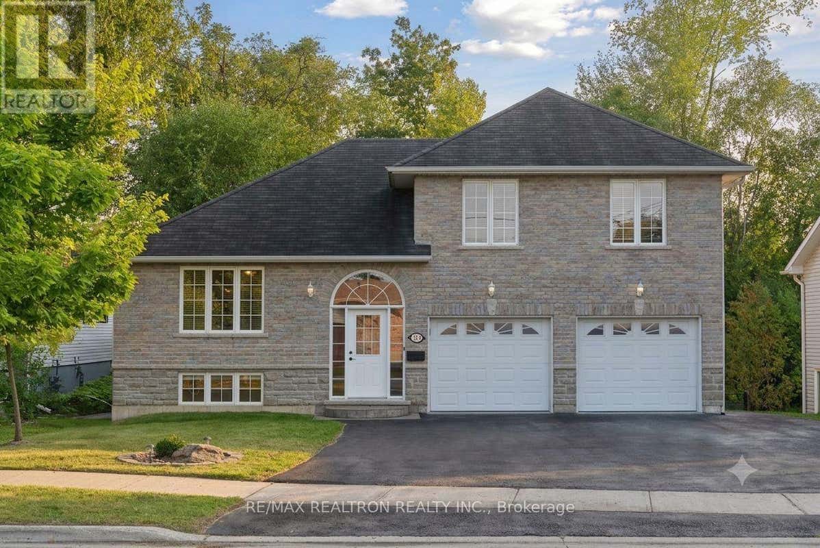 121 RIVERGLEN DRIVE
