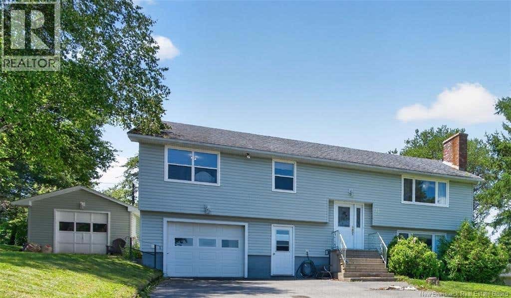 22 VAUGHAN DRIVE