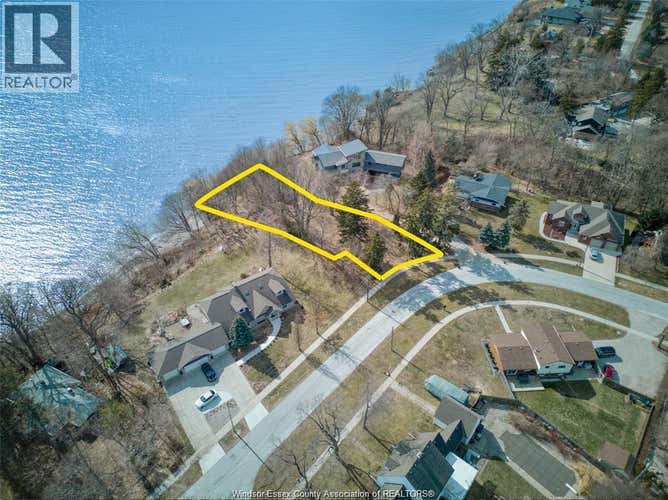 V/L BRIARWOOD CRESCENT