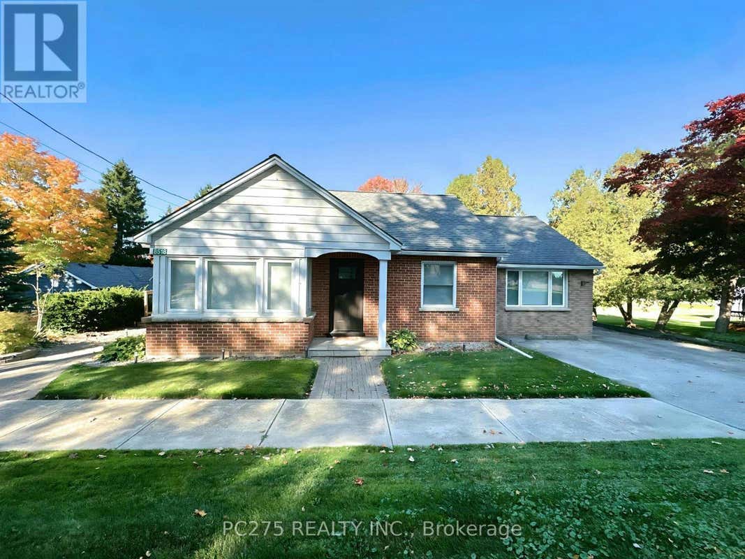 8518 TOWNSEND LINE, Lambton Shores (Arkona), ON N0M1B0 House For Sale