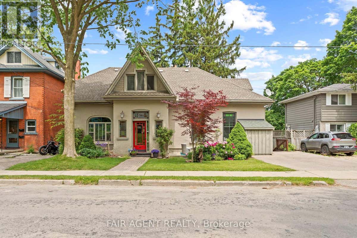 26 Daly Ave  